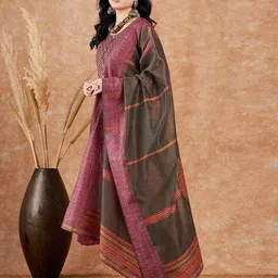 tanuka Women Embroidery A-Line Kurta Set image 2