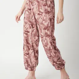 r&b Women Leaf Pattern Relaxed Fit Pants image 2