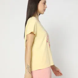 yousta Women Typographic Print Regular Fit Round-Neck T-Shirt image 2