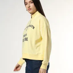 buda jeans co Women Typographic Print Oversized Zip-Up Sweatshirt image 2