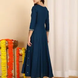 bikasaab Women Yoke Embroidered Flared Kurta image 2