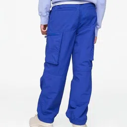 gap kids Boys Straight Fit Pull-On Cargo Joggers image 2