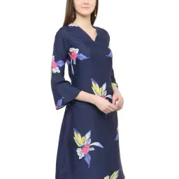 aarsha Floral Print A-line Kurta image 2
