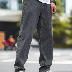 kotty Men Low Rise Relaxed Fit Jeans      image 2