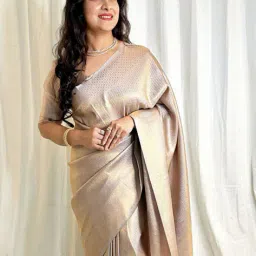 revangi Women Kanjivaram Silk Traditional Saree image 2