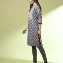 acai Women Printed Straight Kurta image 2