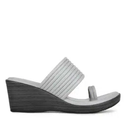 inc 5 Women Toe-Ring Slip-On Wedges image 2