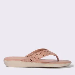 hi-attitude comfort Women Thong-Strap Wedges image 2