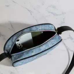 italish Girls Sling Bag with Zip-Closure image 3