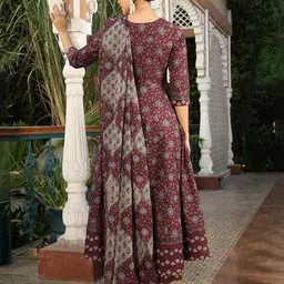 gulmohar jaipur Women Flared Kurta Set image 3