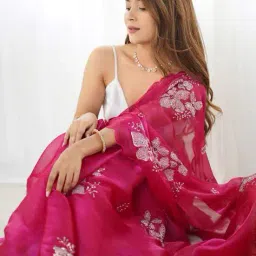 ri-wah Women Embellished Saree with Scalloped Border image 3