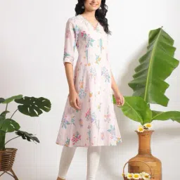 Women Floral Kurta Set image 3