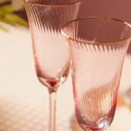 pure home and living Set of 2 Spiral Textured Champagne Flutes image 3