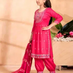 aarika girls ethnic Girls Embroidery Kurta with Bottomwear image 3