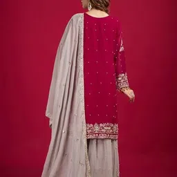 nyrika Women Embroidered Straight Kurta Set image 3