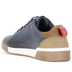 bata Men Round-Toe Lace-Up Casual Shoes image 3