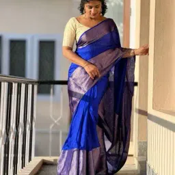 visit wear Women Jacquard Silk Saree with Zari Border image 3