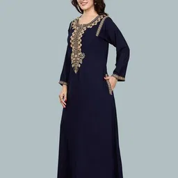 sanaa Women Embroidery Round Neck Nightgown image 3