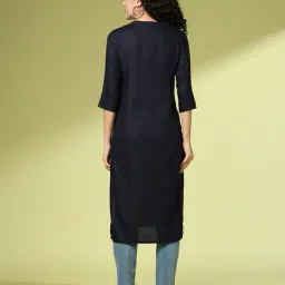 acai Women Straight Kurta with Embroidered Yoke image 3