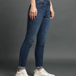 levi's Women 711 Lightly Washed Mid-Rise Skinny Jeans image 3