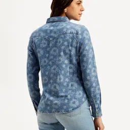 levi's Women Floral Print Regular Fit Shirt image 3