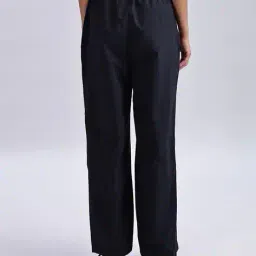 calvin klein jeans Women Crinkle Parachute Joggers with Insert Pockets image 3