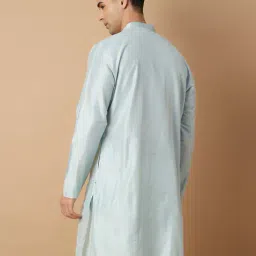 melange by lifestyle Men Embroidery Long Kurta image 3