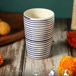 vareesha Cylindrical Ceramic Candle image 3