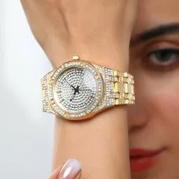 haute sauce Women Round-Dial Analogue Watch image 3