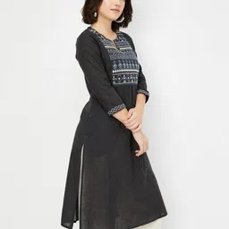 max Women Yoke Embroidered Straight Kurta image 3