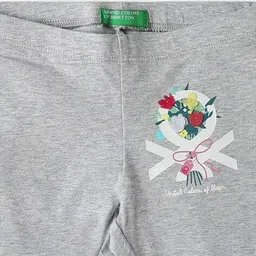 united colors of benetton Capri with Lazer Floral Placement Logo image 3