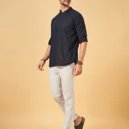 indus route by pantaloons Men Cotton Regular Fit Short Kurta image 4
