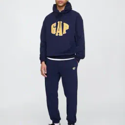 gap Men Regular Fit Joggers with Insert Pockets image 4