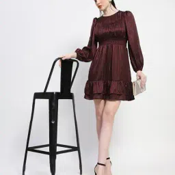 madame Women Crinkled Tiered Dress with Cinched Waist image 4