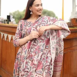 svaraa Women Floral Print Flared Kurta Suit Set image 4