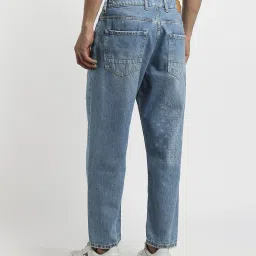 altheory by azorte Men Lightly Washed Distressed Loose Fit Jeans image 4