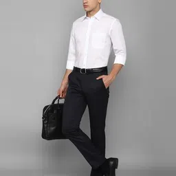 lp Men Regular Fit Shirt with Patch Pocket image 4