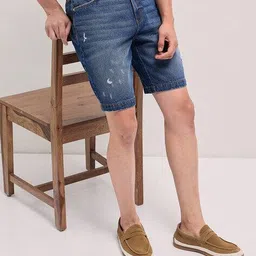 the bear house Washed Regular Fit Shorts image 4