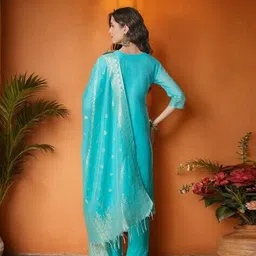 sahasika Women Cotton Silk Kurta Set image 4