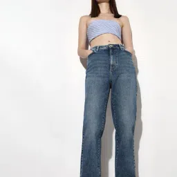 only Women Mid-Wash High-Rise Straight Fit Jeans image 4