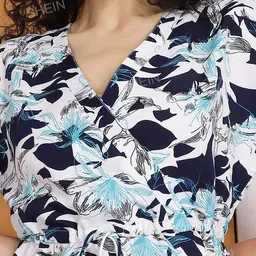 Shein Casual Extended Sleeves A-line Dress with Front Waist Tie-up image 4