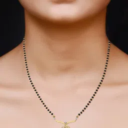 dishis Yellow Gold Diamond-Studded Mangalsutra image 4