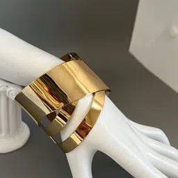 jewels galaxy Women Gold-Plated Cuff Bracelet image 4