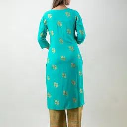 mauka Floral Print Straight Kurta Set image 4