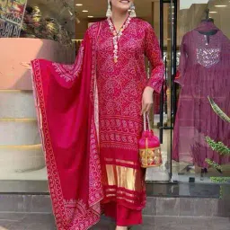 nyrika Women Bandhani Print Straight Kurta Suit Set image 4