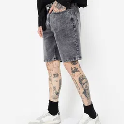 max Men Washed Denim Shorts image 4