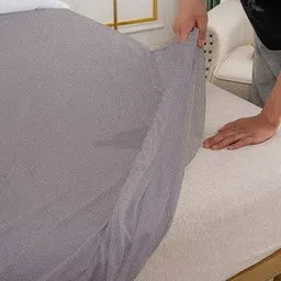 dream care Fitted Waterproof Mattress Protector image 4