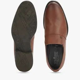 reebok Men Slip-On Shoes with Burnish Toe image 4