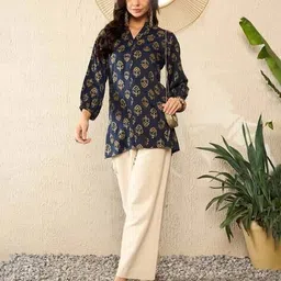 ahika Women Regular Fit Floral Top image 5