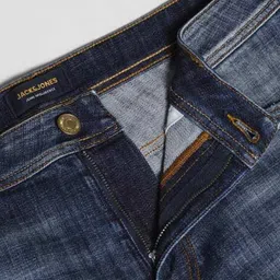 jack & jones Men Distressed Regualr Fit Flat-Front Denim Shorts image 5